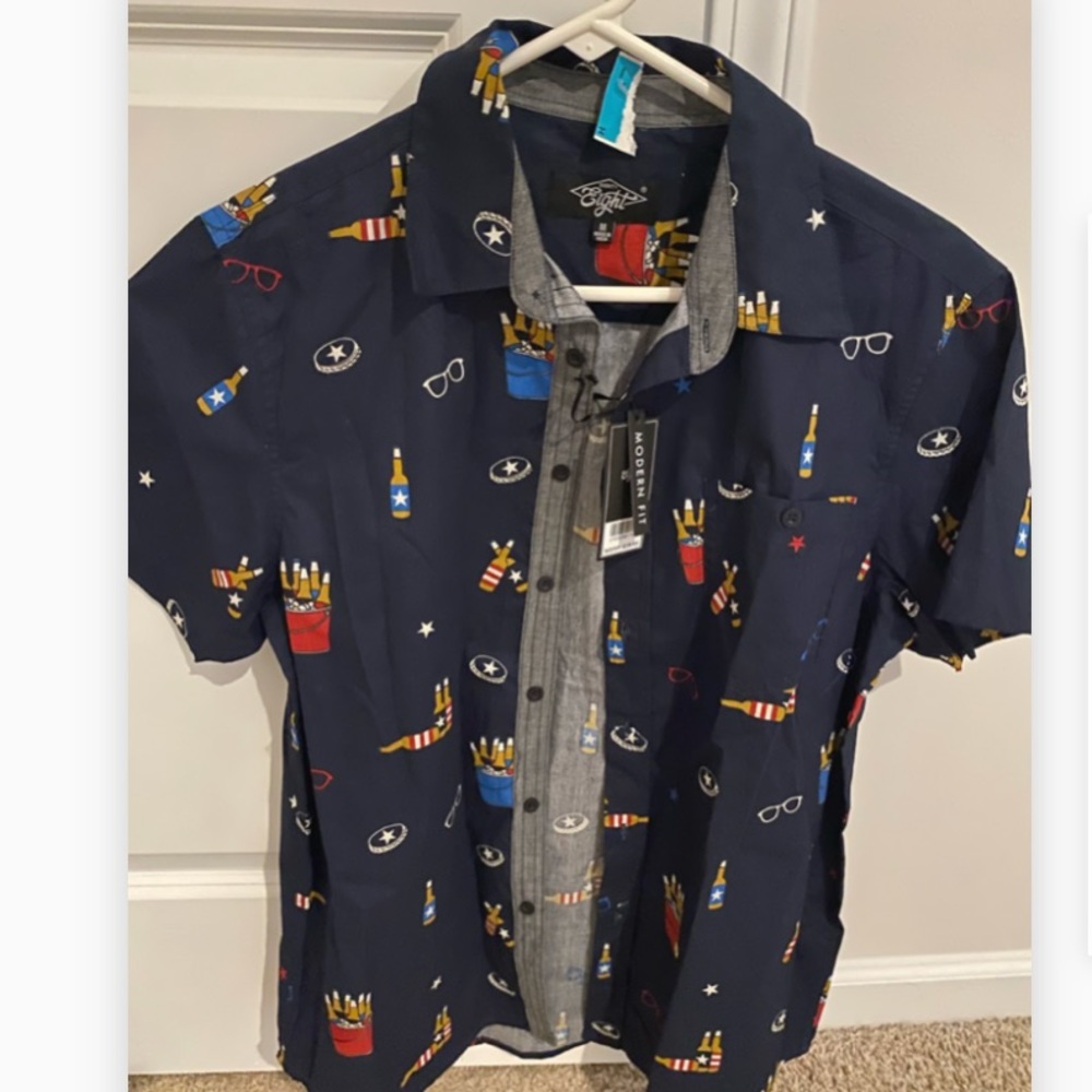 NEW WITH TAG EIGHTY EIGHT MEN’S BUTTON DOWN SHIRT SIZE M,
